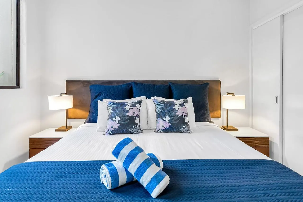 Elysium Private Apartments Triton By The Sea Palm Cove Australien
