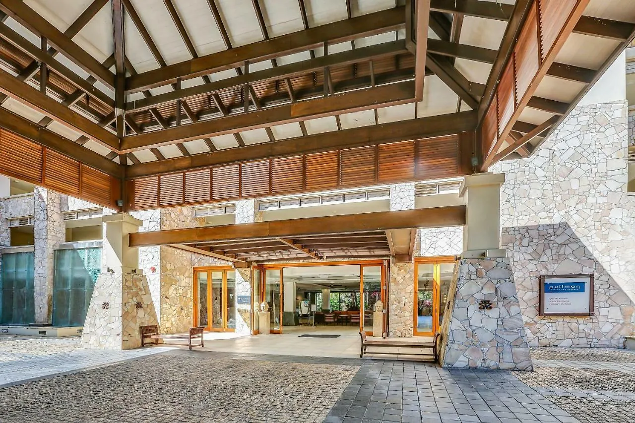 Elysium Private Apartments Triton By The Sea Palm Cove